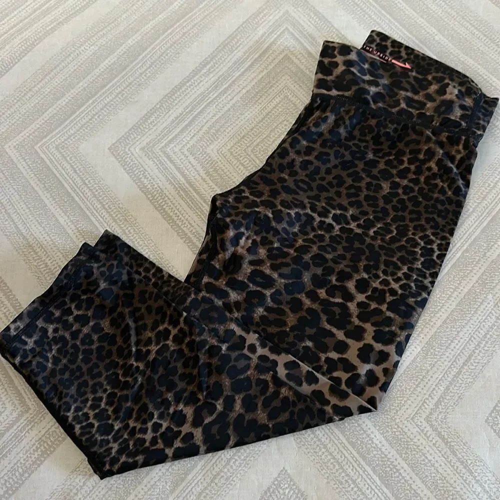 The Upside Women’s Cropped Animal Print Leggings
